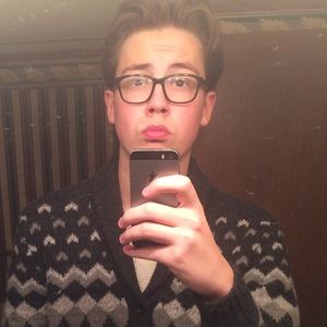 Meet your Posher, Erick